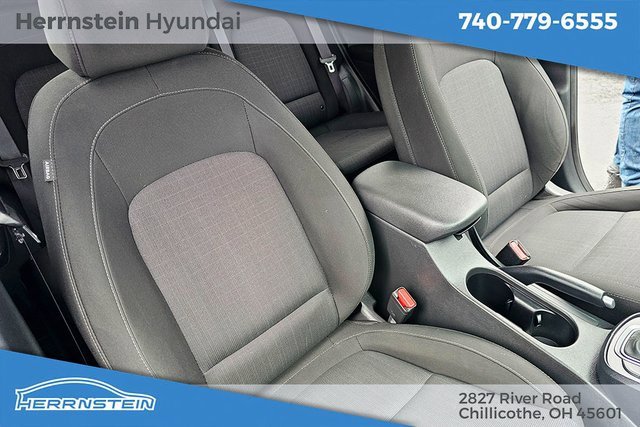 Used 2023 Hyundai Kona SEL image 14