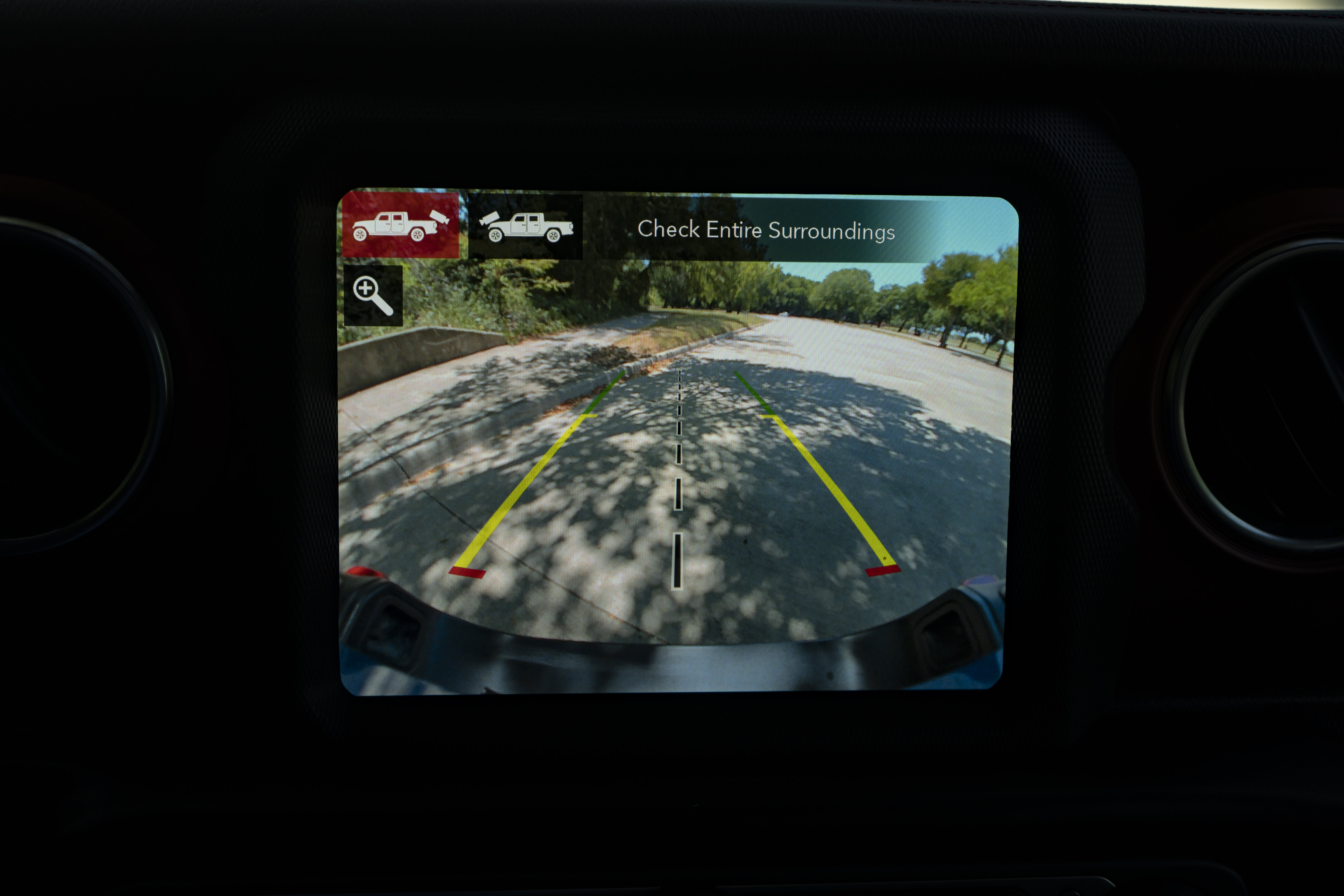 Used 2021 Jeep Gladiator Rubicon AWD/4WD image 32