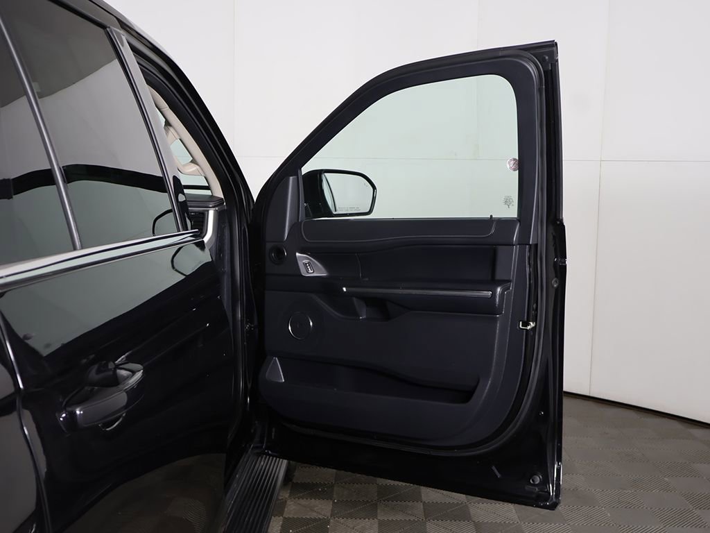 Used 2024 Ford Expedition Max XLT AWD/4WD image 22