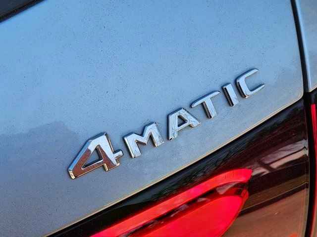 Used 2024 Mercedes-Benz GLC 300 4MATIC image 10