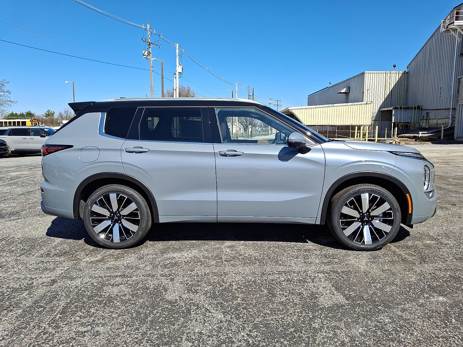 New 2026 Mitsubishi Outlander SEL AWD/4WD image 9
