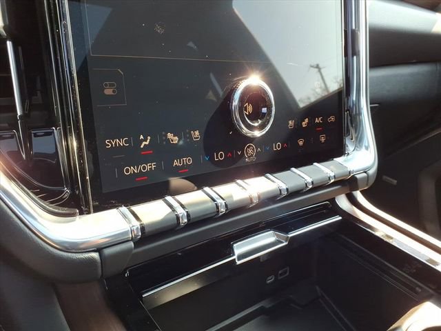 New 2026 GMC Yukon XL Denali w/ Denali Reserve Package image 38