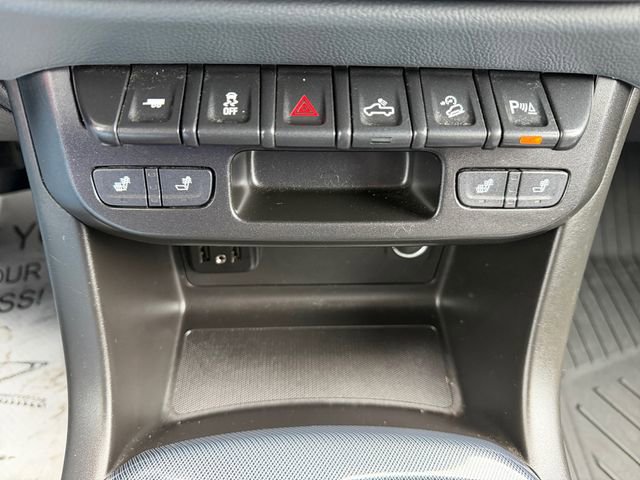 Used 2022 Chevrolet Colorado Z71 image 23