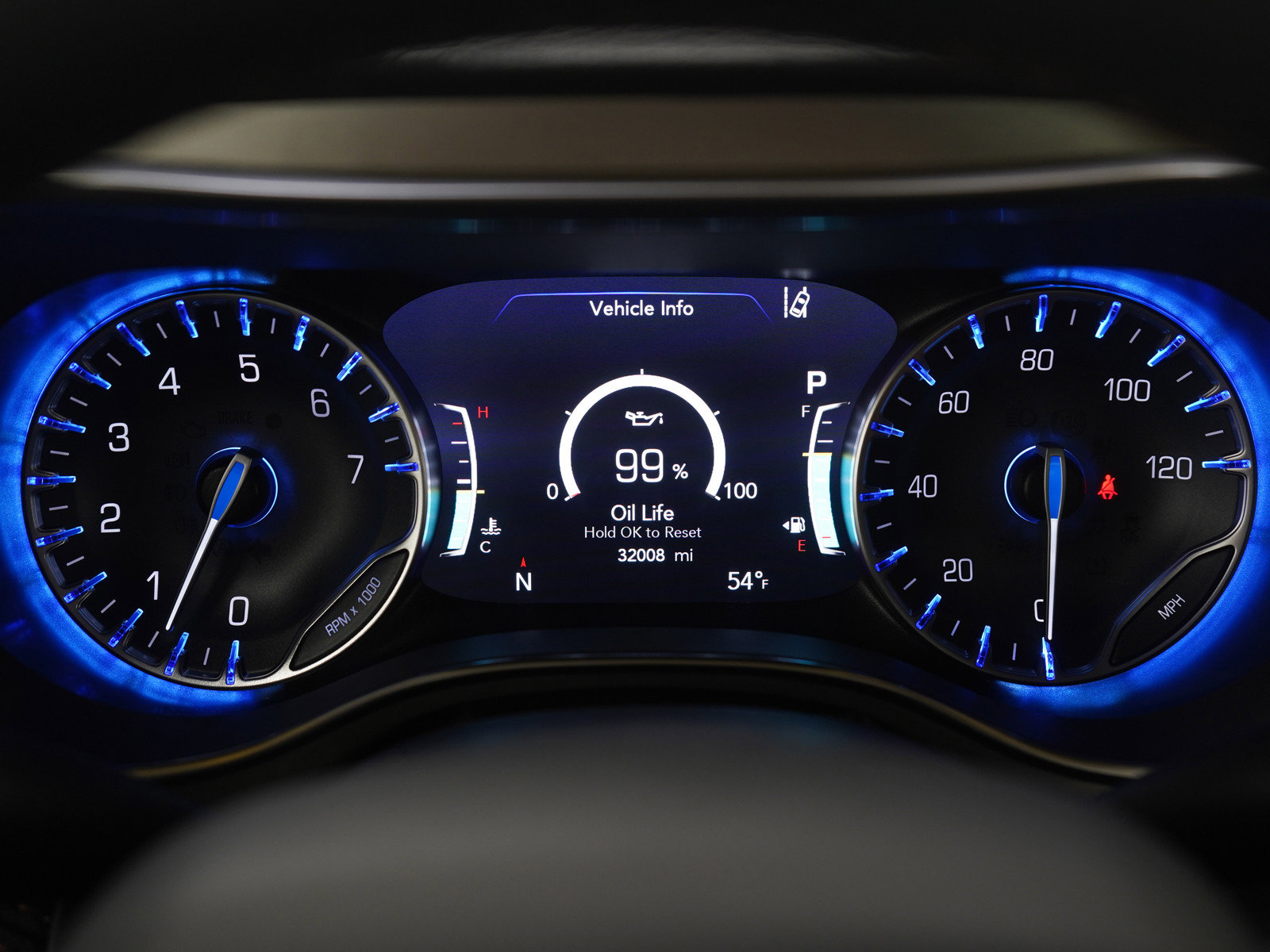 Used 2025 Chrysler Pacifica Pinnacle w/ Trailer Tow Group image 30