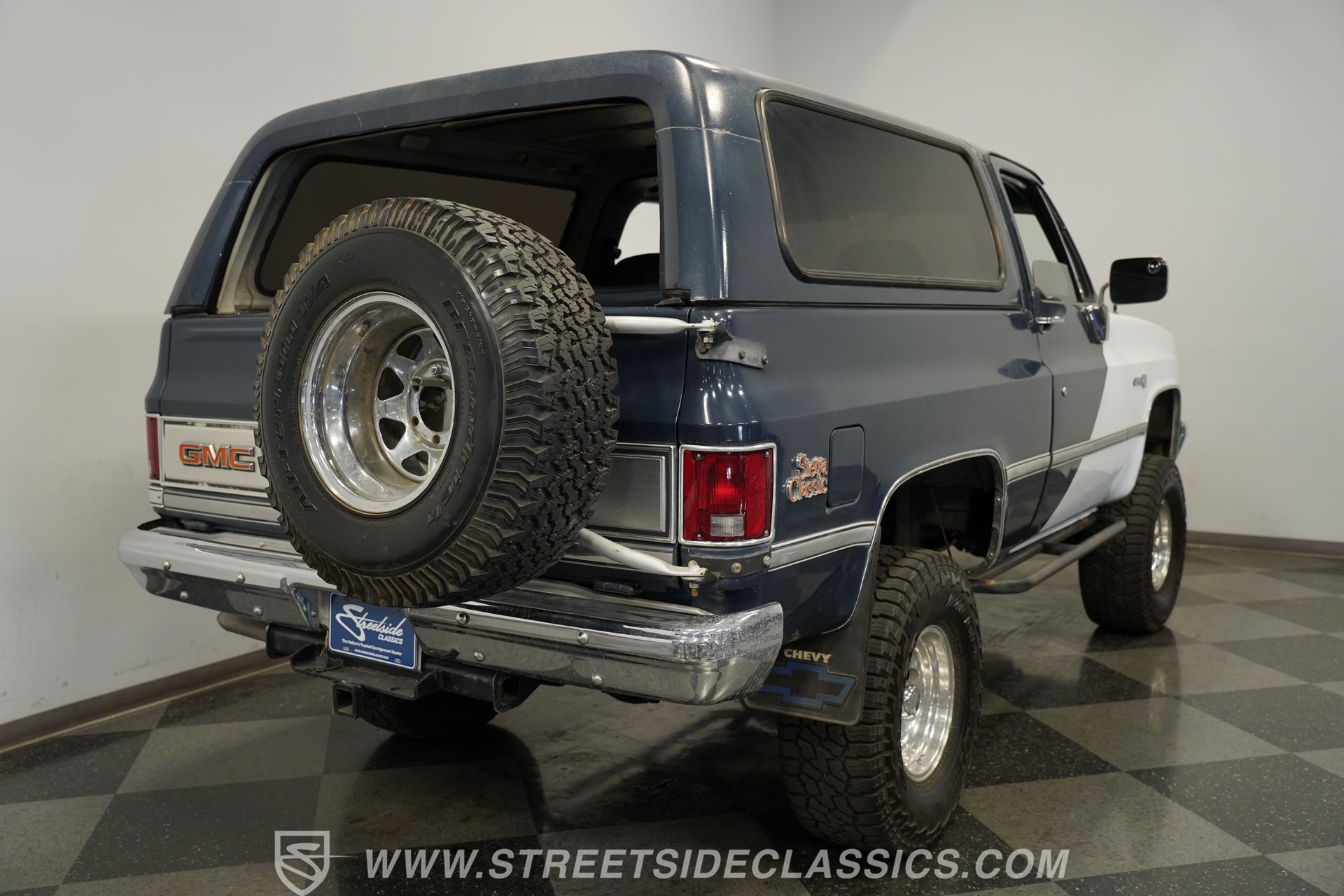 Used 1988 GMC Jimmy 4WD image 12