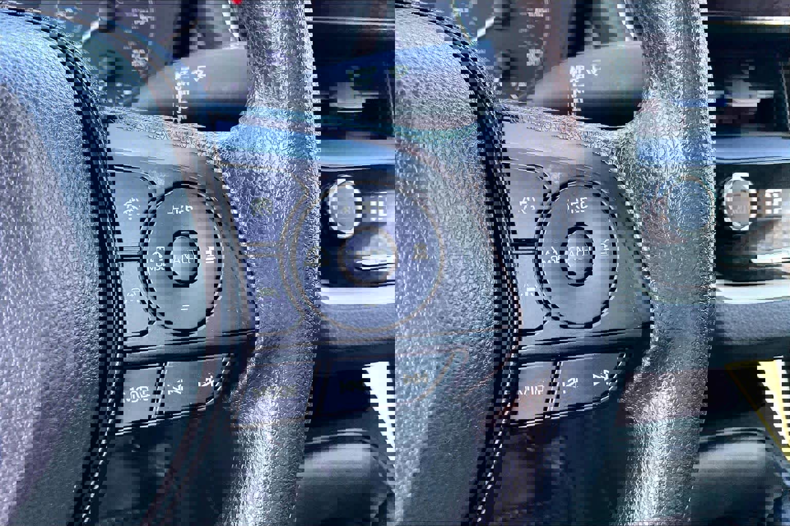 Used 2023 Toyota Corolla LE w/ LE Convenience Package AWD/4WD image 23