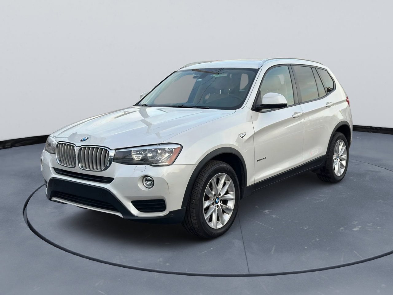 Used 2015 BMW X3 xDrive28i image 4