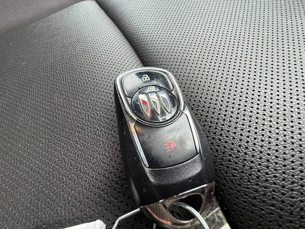 Used 2024 Buick Encore GX Sport Touring AWD/4WD image 43