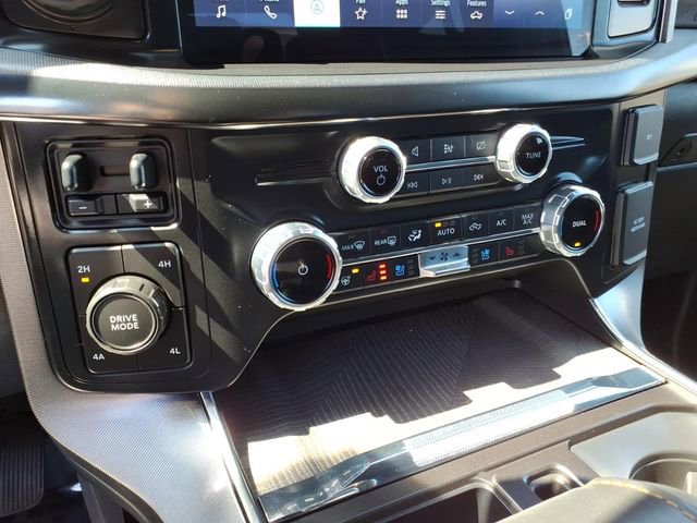 Used 2022 Ford F150 Platinum w/ Equipment Group 701A High AWD/4WD image 26