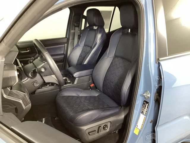 Used 2026 Toyota 4Runner Platinum AWD/4WD image 28