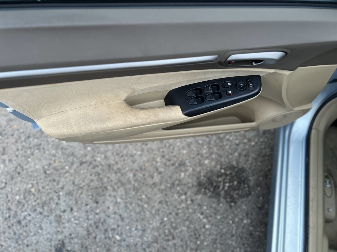 Used 2006 Honda Civic Hybrid Sedan image 18