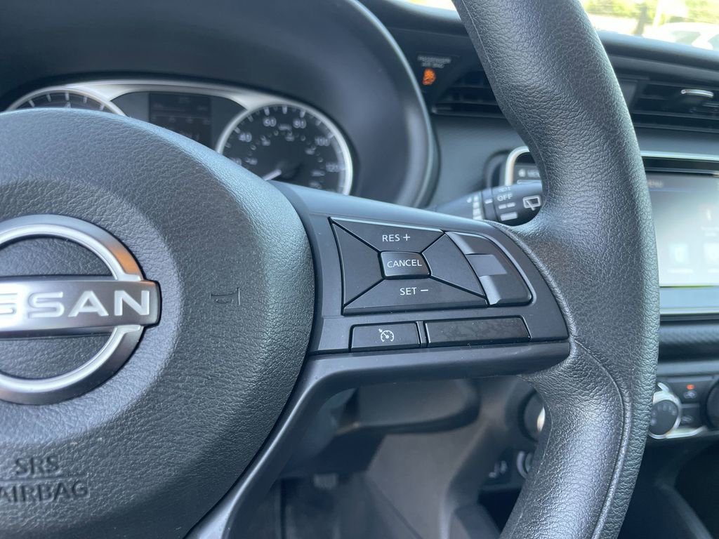 Used 2024 Nissan Kicks S image 16