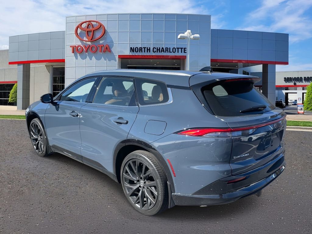 Used 2025 Toyota Crown Signia image 8