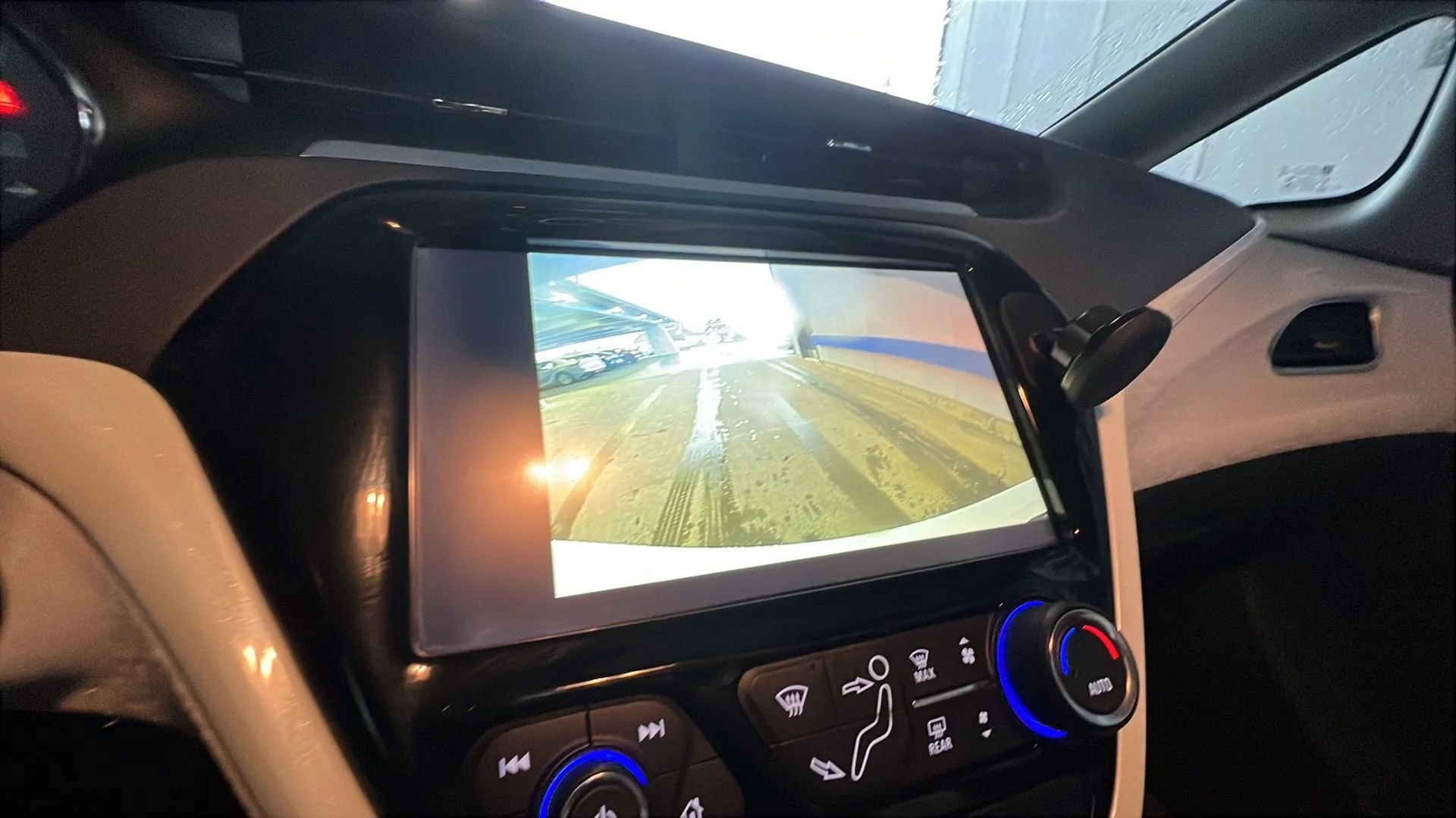 Used 2020 Chevrolet Bolt LT image 22