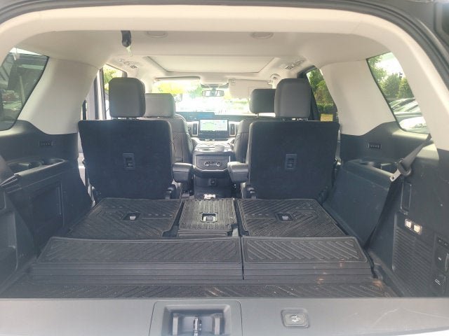 Used 2025 Ford Expedition Active RWD image 33