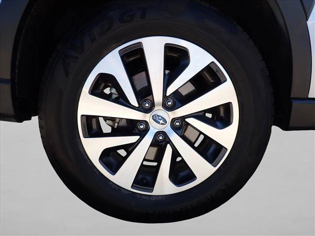 Certified 2025 Subaru Outback Premium AWD/4WD image 7