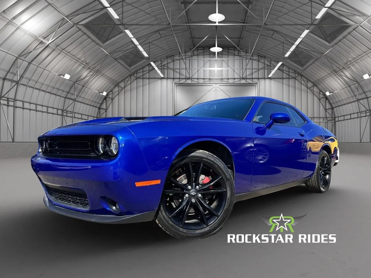 Used 2018 Dodge Challenger SXT w/ Blacktop Package RWD image 11