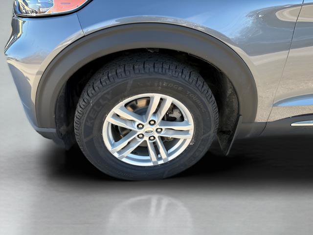 Used 2022 Ford Explorer XLT w/ Equipment Group 202A AWD/4WD image 27