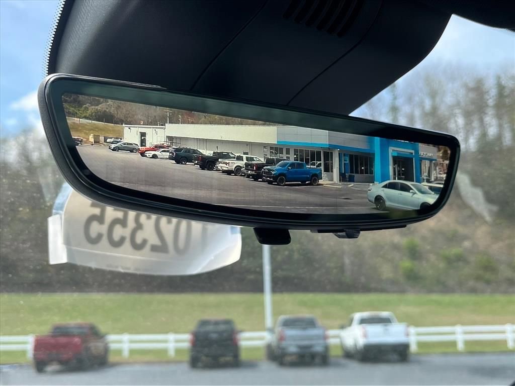 New 2025 Chevrolet Silverado EV RST image 18