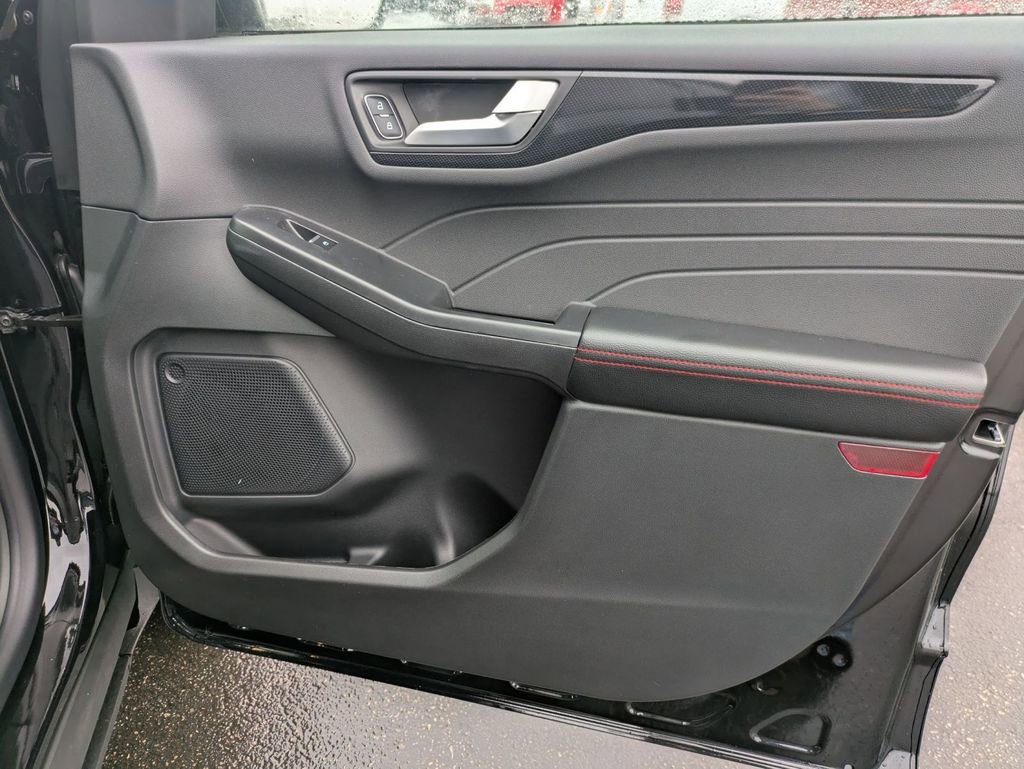 New 2026 Ford Escape ST-Line w/ Cold Weather Package image 47