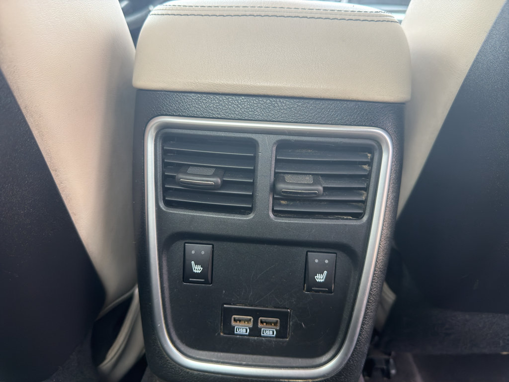 Used 2018 Chrysler 300 Limited RWD image 38