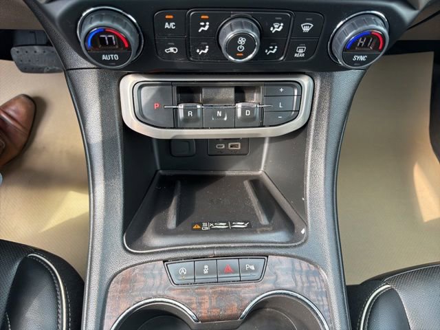 Used 2022 GMC Acadia Denali w/ Black Diamond Edition image 25
