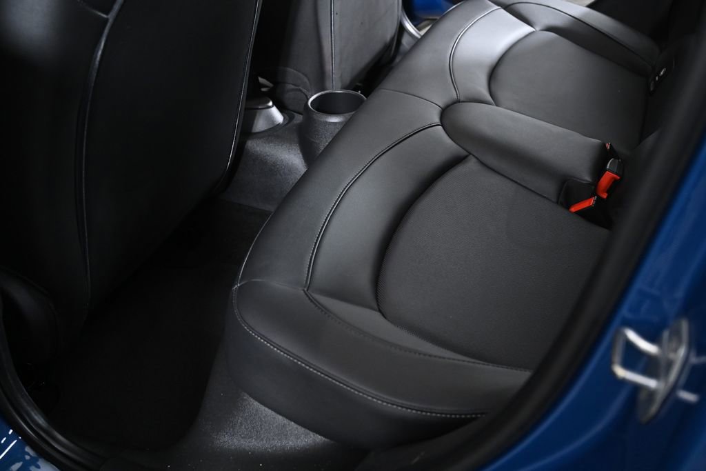 Certified 2022 MINI Cooper 4-Door Hardtop image 27