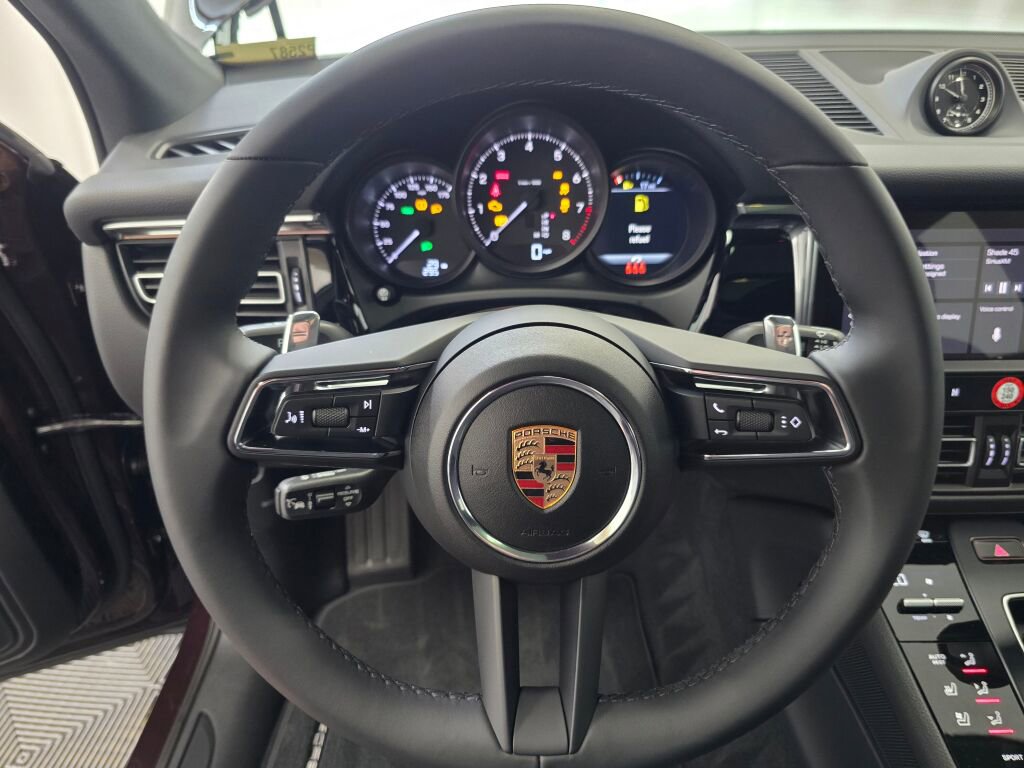New 2025 Porsche Macan image 15