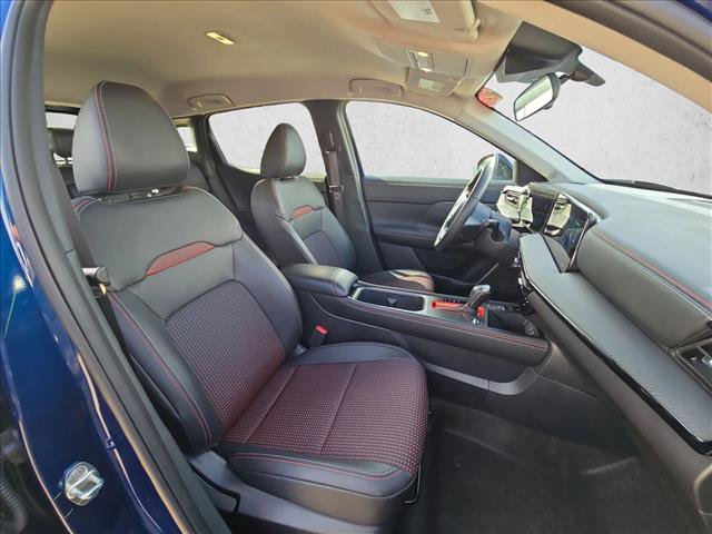 Used 2026 Nissan Kicks SR AWD/4WD image 18
