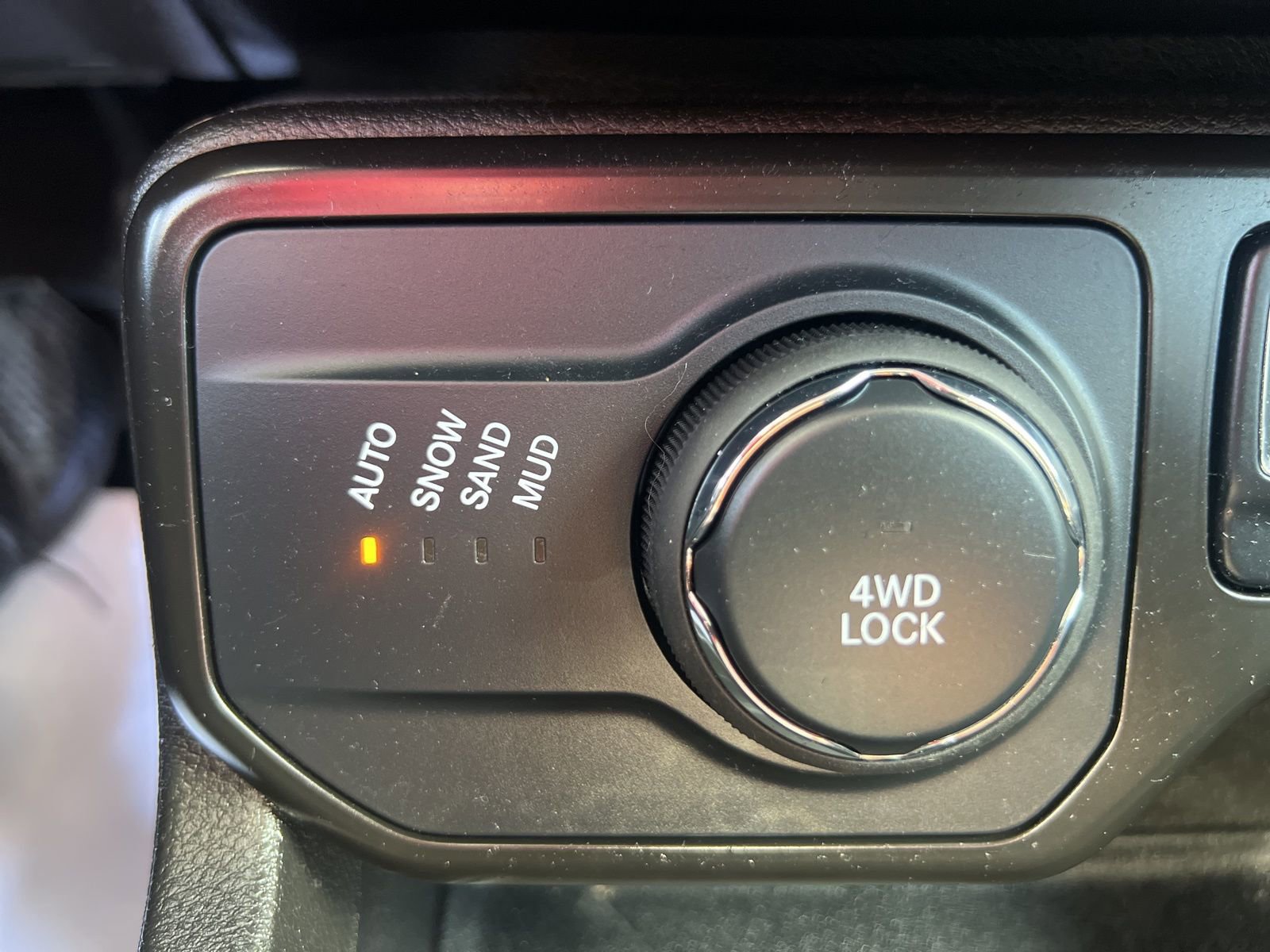 Used 2023 Jeep Renegade Altitude AWD/4WD image 34