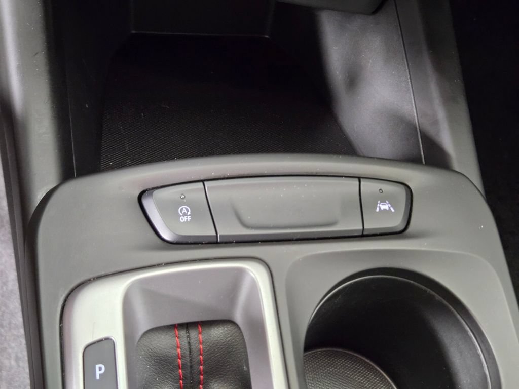 Used 2024 Chevrolet Trax RS w/ Driver Confidence Package FWD image 33