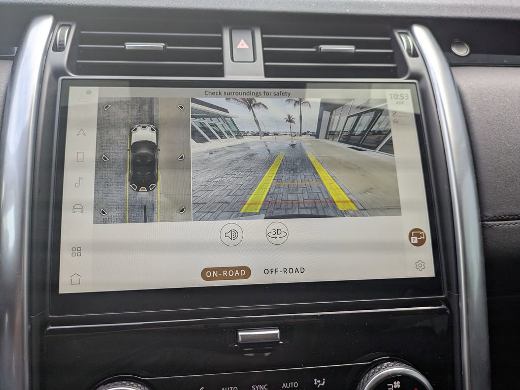 Certified 2025 Land Rover Discovery S image 24