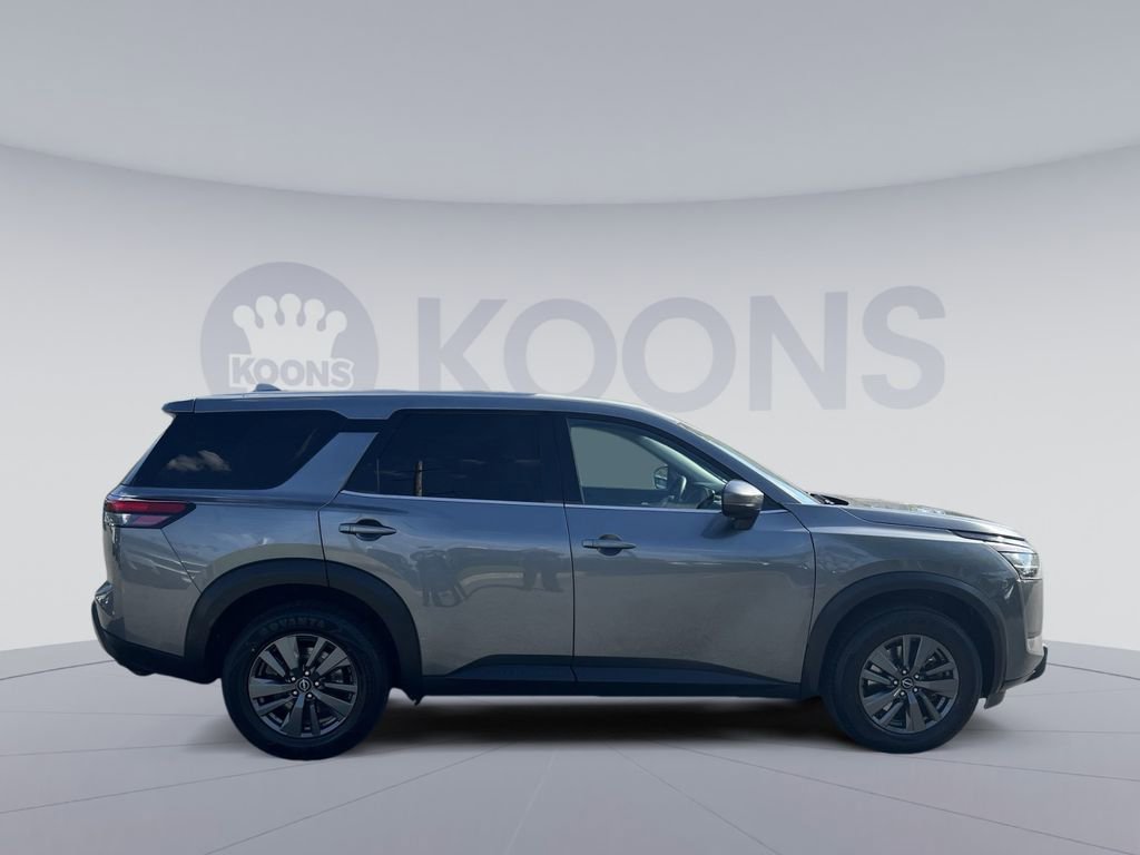 Used 2022 Nissan Pathfinder S AWD/4WD image 17