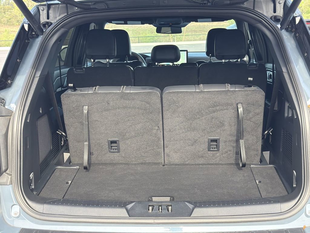 Certified 2025 Ford Explorer ST-Line w/ Premium Package image 10
