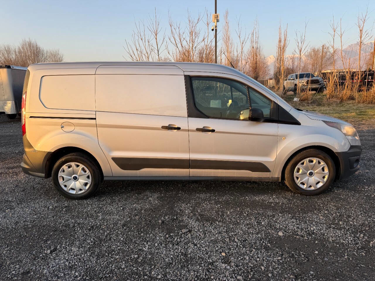 Used 2017 Ford Transit Connect XL FWD image 2