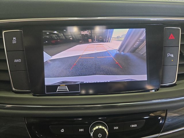 Used 2021 Buick Enclave Essence image 27