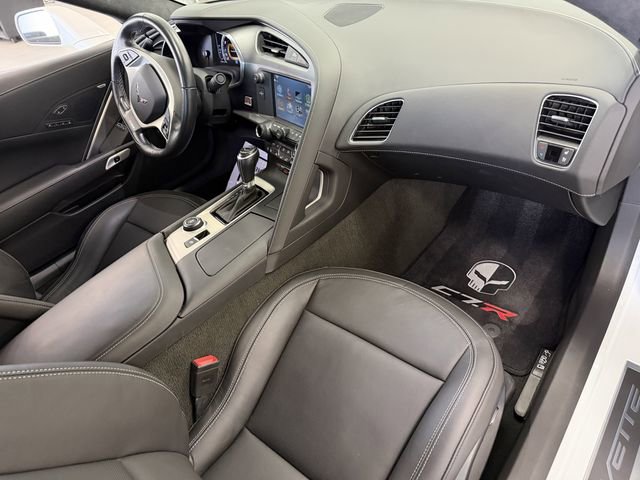 Used 2018 Chevrolet Corvette Z06 RWD image 14