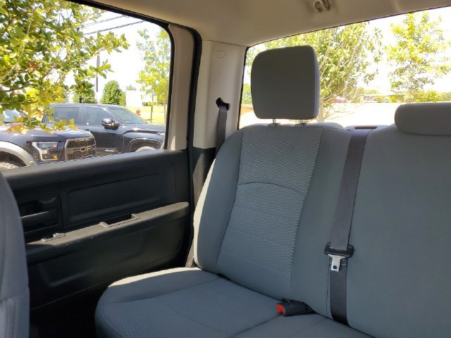 Used 2019 RAM 1500 Express w/ Express Value Package AWD/4WD image 10