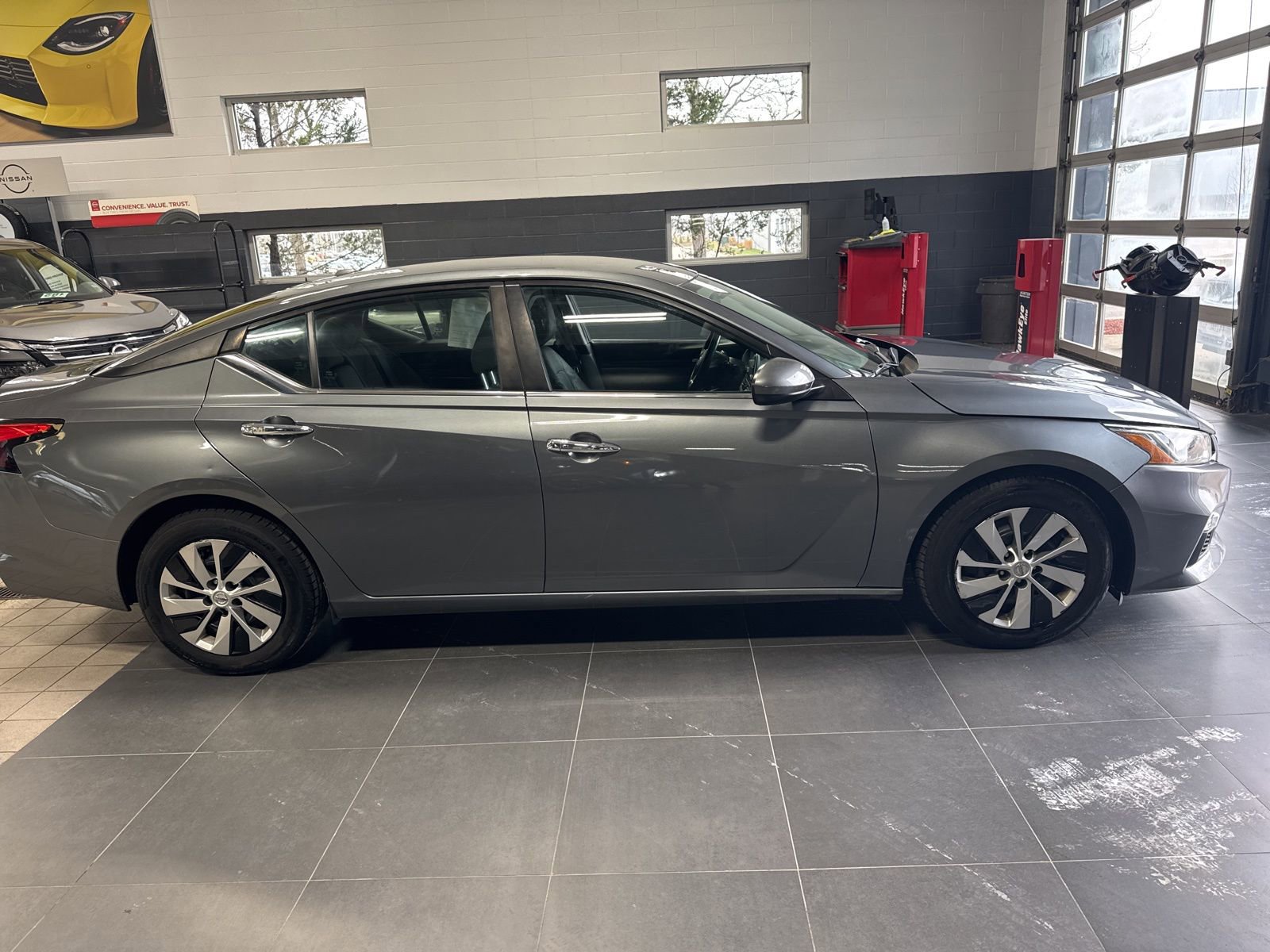 Used 2020 Nissan Altima 2.5 S FWD image 19