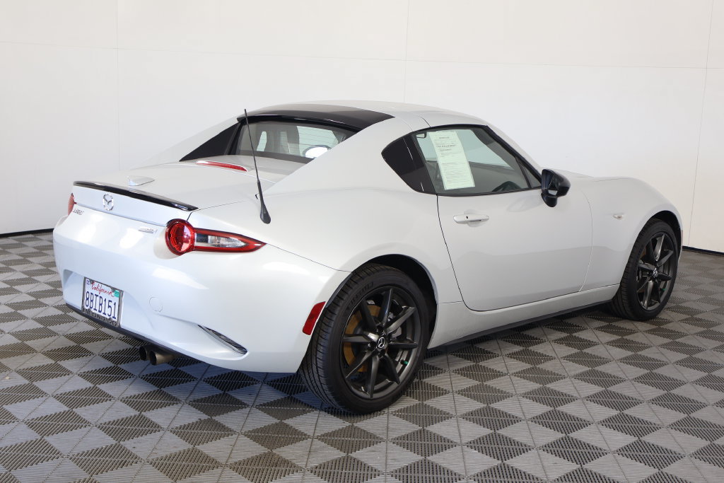 Used 2017 MAZDA MX-5 Miata RF Club RWD image 4