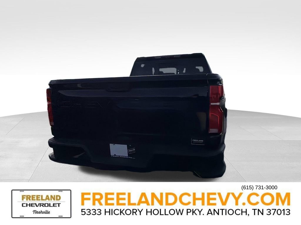 New 2026 Chevrolet Silverado 2500 High Country w/ Midnight Edition video 3