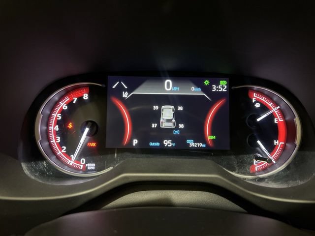 Used 2023 Toyota RAV4 XLE w/ Convenience Package FWD image 11