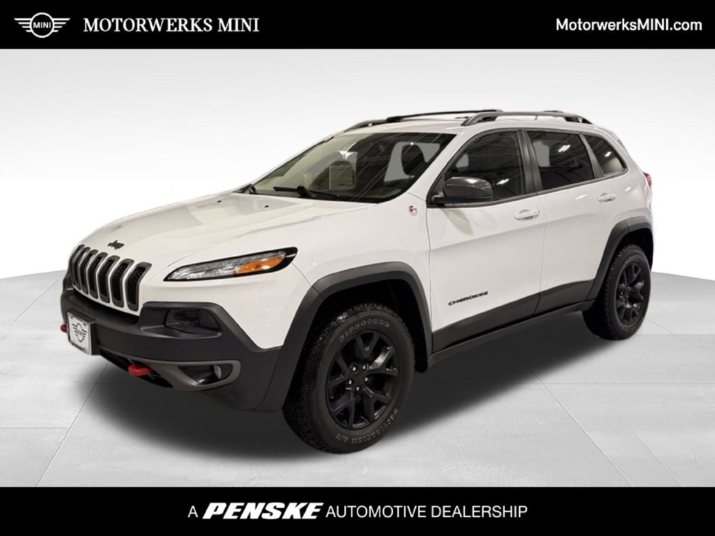 Used 2015 Jeep Cherokee Trailhawk w/ Comfort/Convenience Group AWD/4WD image 1