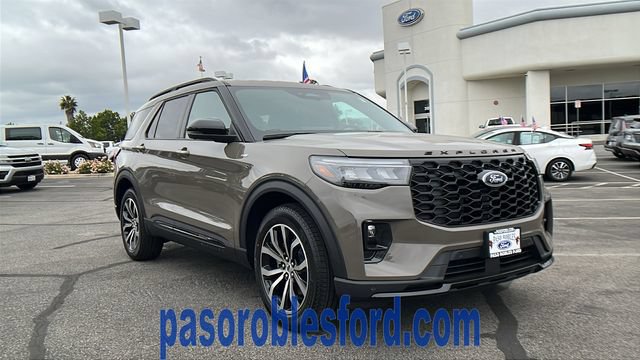 New 2026 Ford Explorer ST-Line RWD image 1