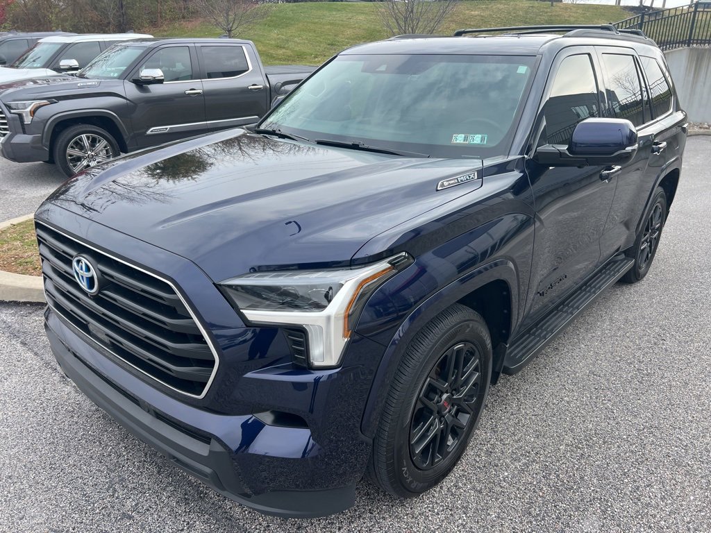 Used 2024 Toyota Sequoia SR5 w/ SR5 Premium Package image 8