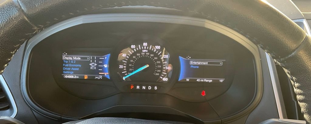 Used 2023 Ford Edge SEL w/ Convenience Package image 11