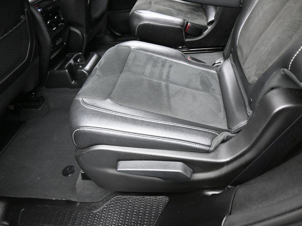 Used 2023 Jeep Grand Cherokee L Laredo AWD/4WD image 31