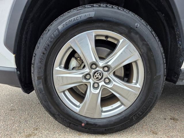 Used 2024 Toyota RAV4 XLE image 33