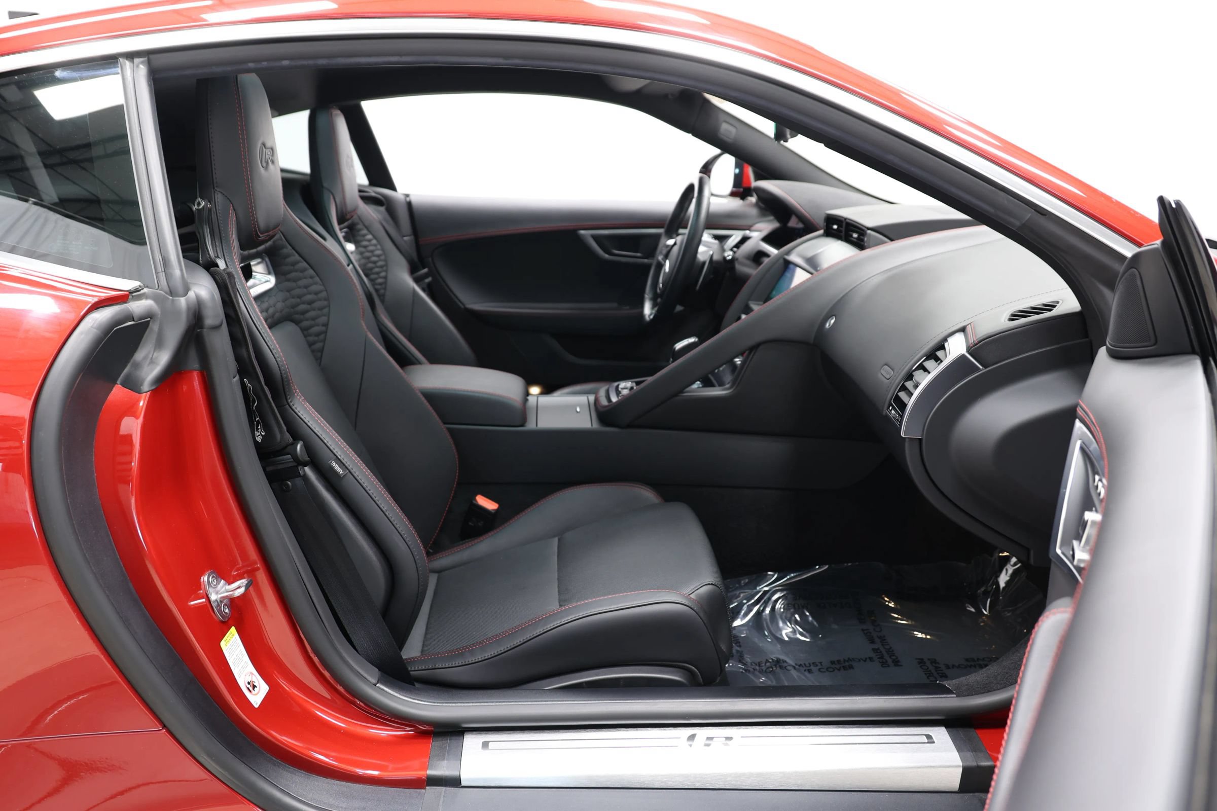 Used 2021 Jaguar F-TYPE R AWD/4WD image 66