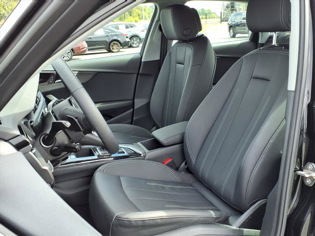Used 2021 Audi A4 2.0T Premium image 3